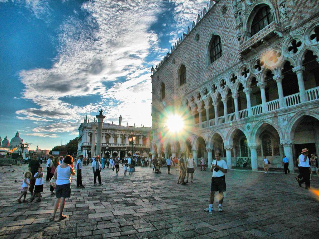 Casa Calle Frezzeria Lejlighed Venedig Eksteriør billede